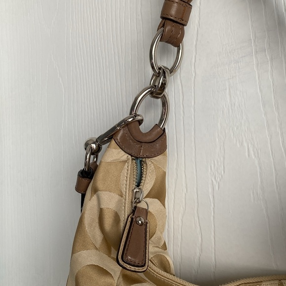 Never Worn Coach Purse with Adjustable Detachable Strap - Picture 6 of 13